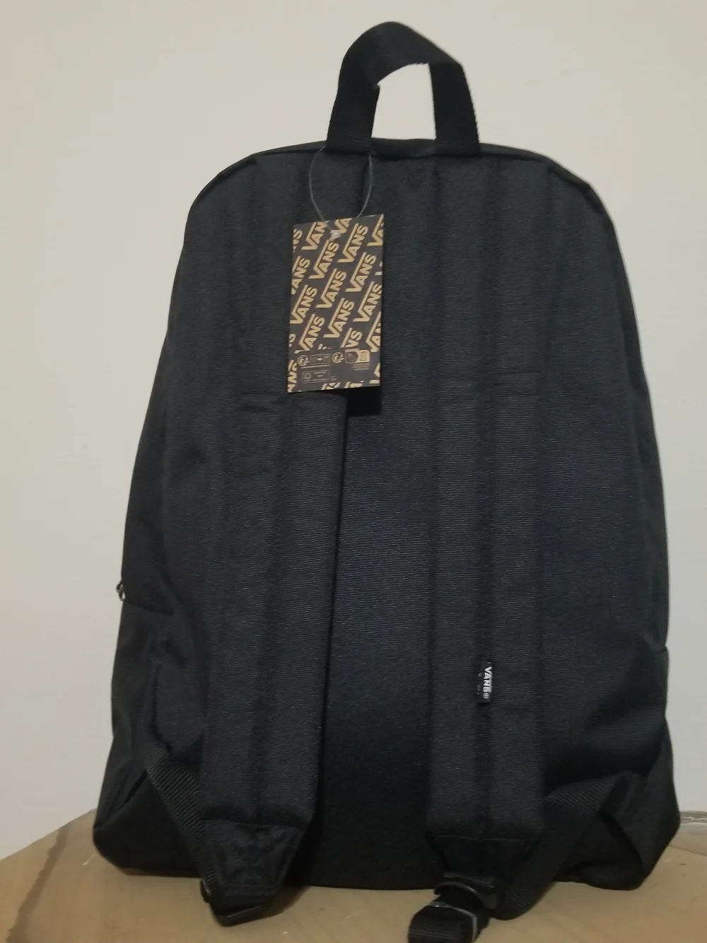 Vans simple sporty