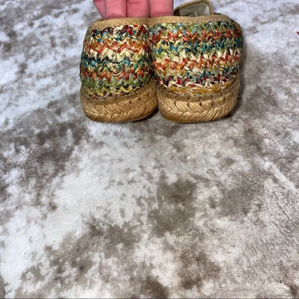 Azura shoe made in Spain rainbow colored woven ratan espadrille SZ 5.5 straw