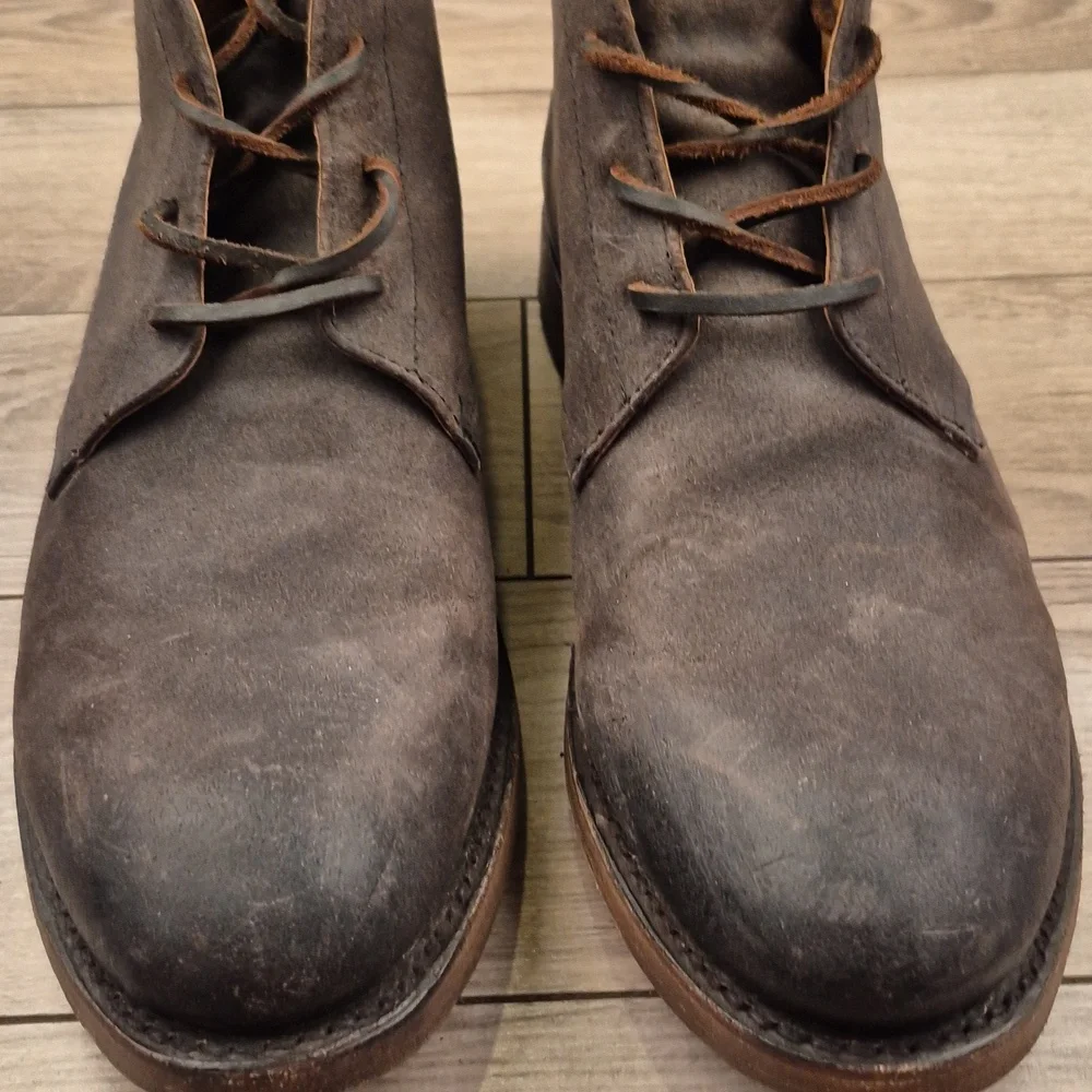Frye bowery dark