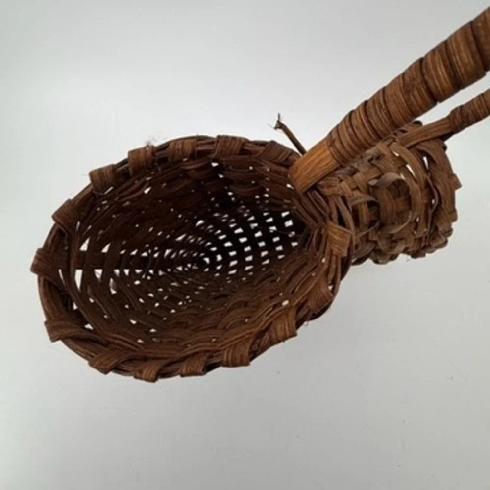 N/A woven heart