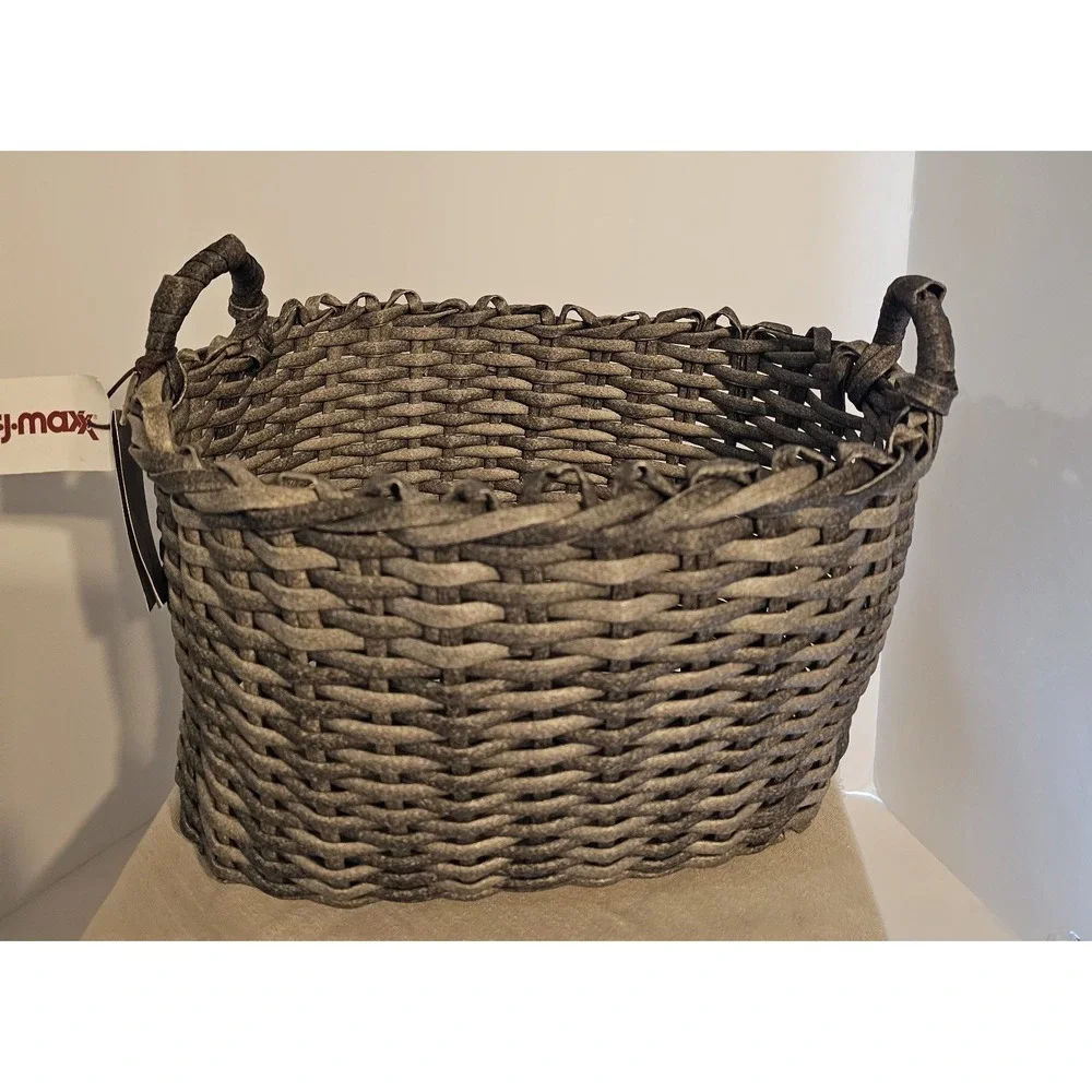 Broyhill woven brown