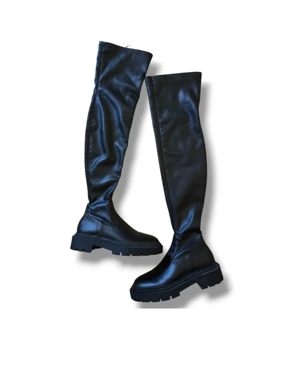 Zara sleek over