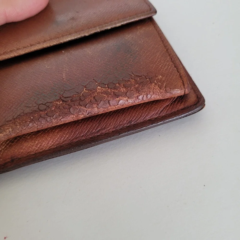 Louis Vuitton classic authentic