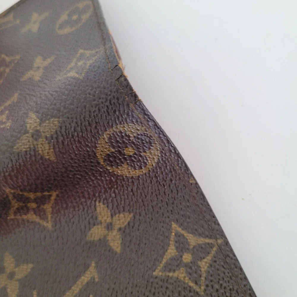 Louis Vuitton classic authentic