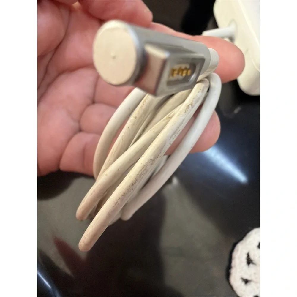 The Unbranded Brand power adapter