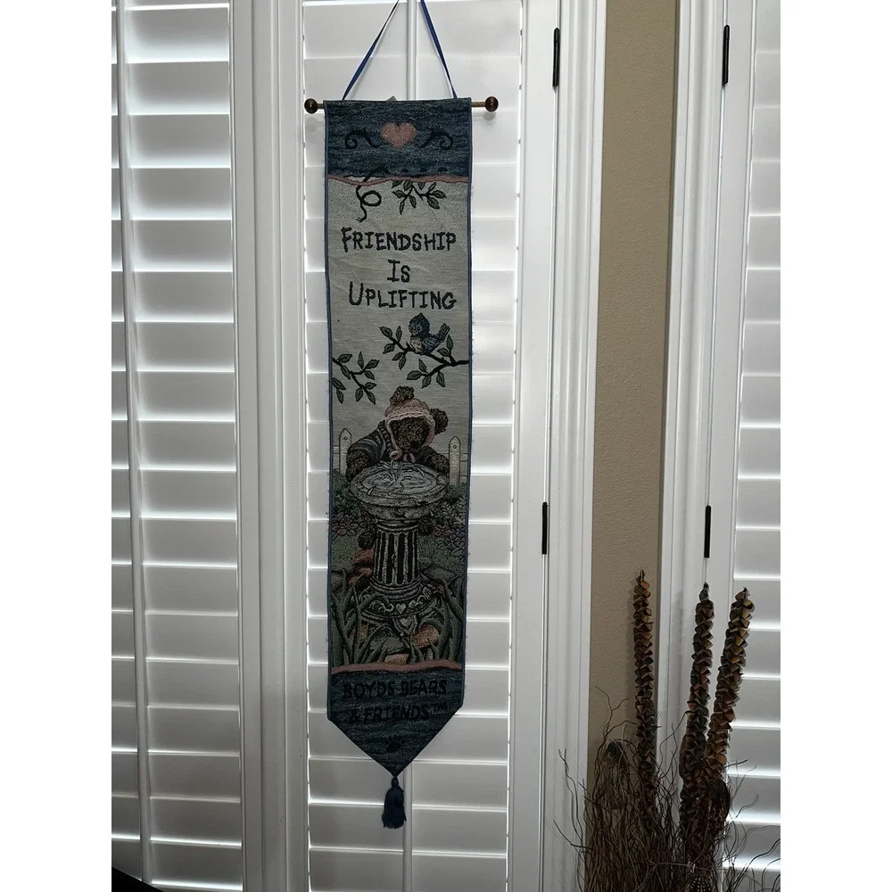 Boyds Bears Friendship Is Uplifting Tapestry Wall Hanging‎