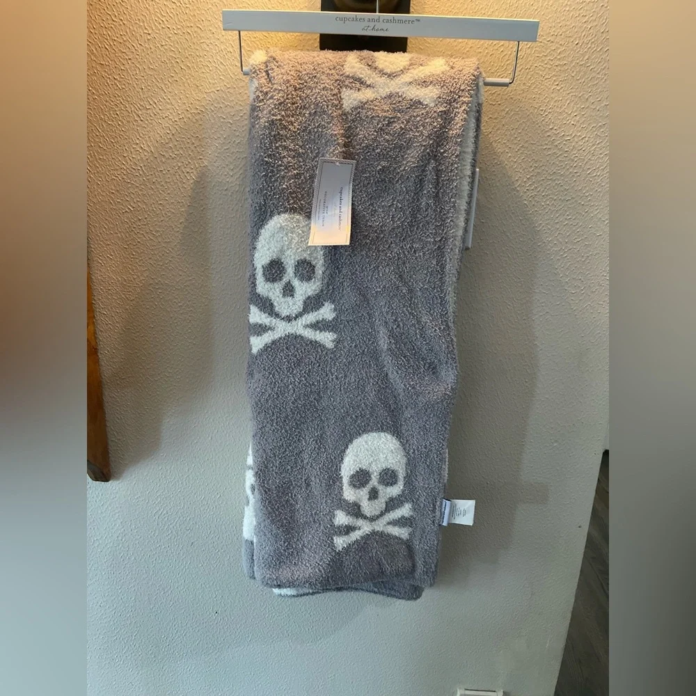 Tahari brand new