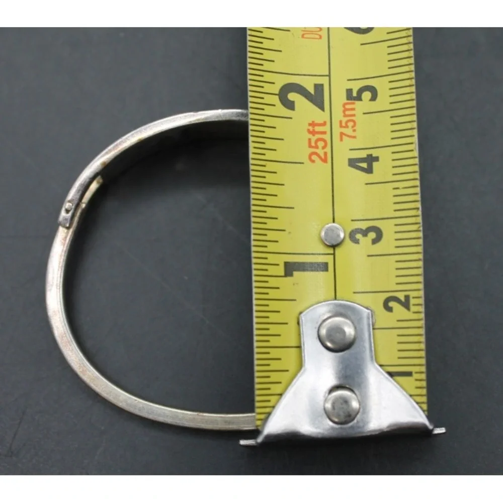 Unbranded sterling silver