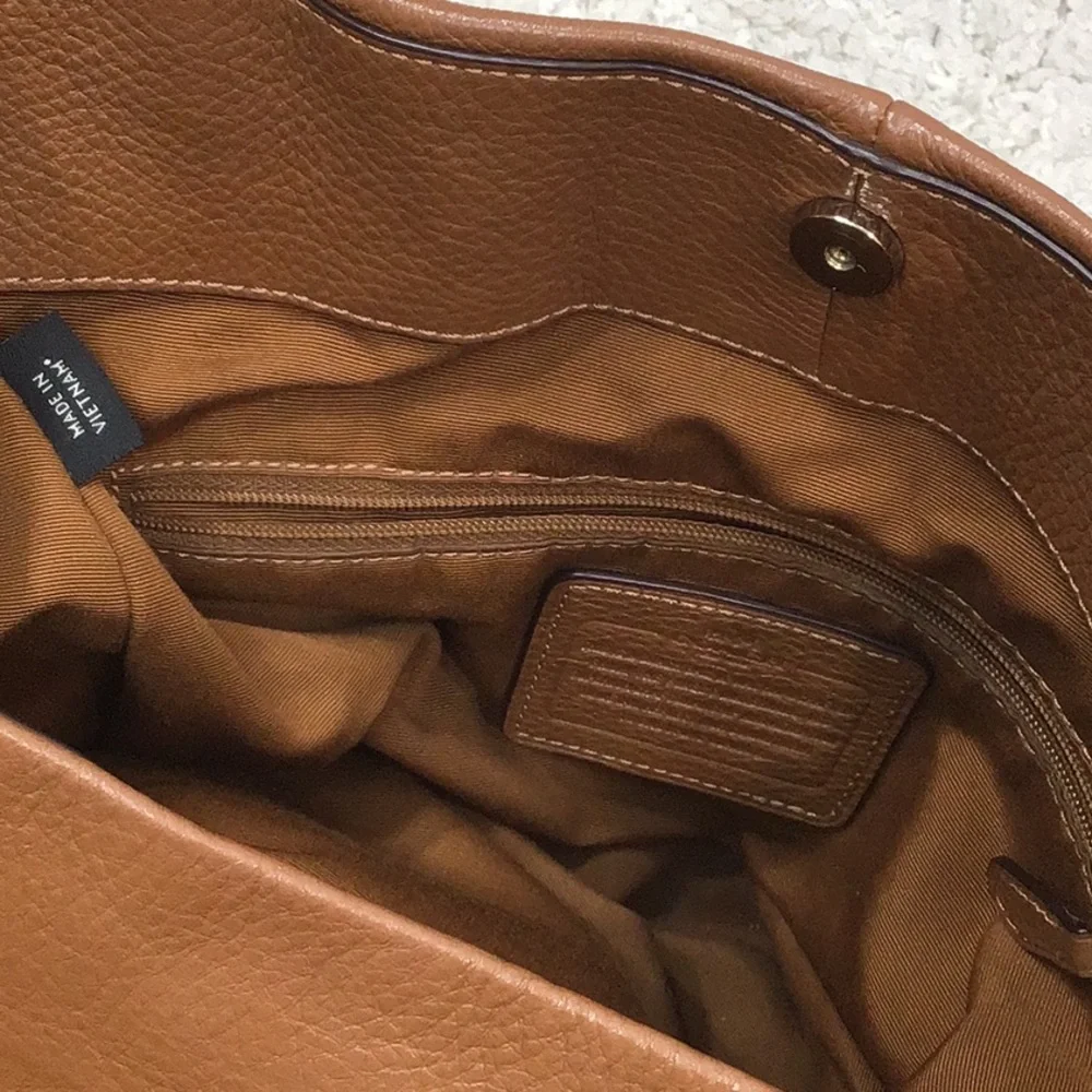 Coach cognac color