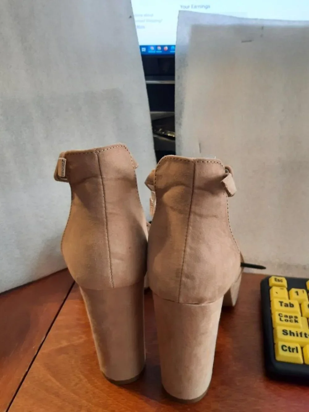 Ankis new women