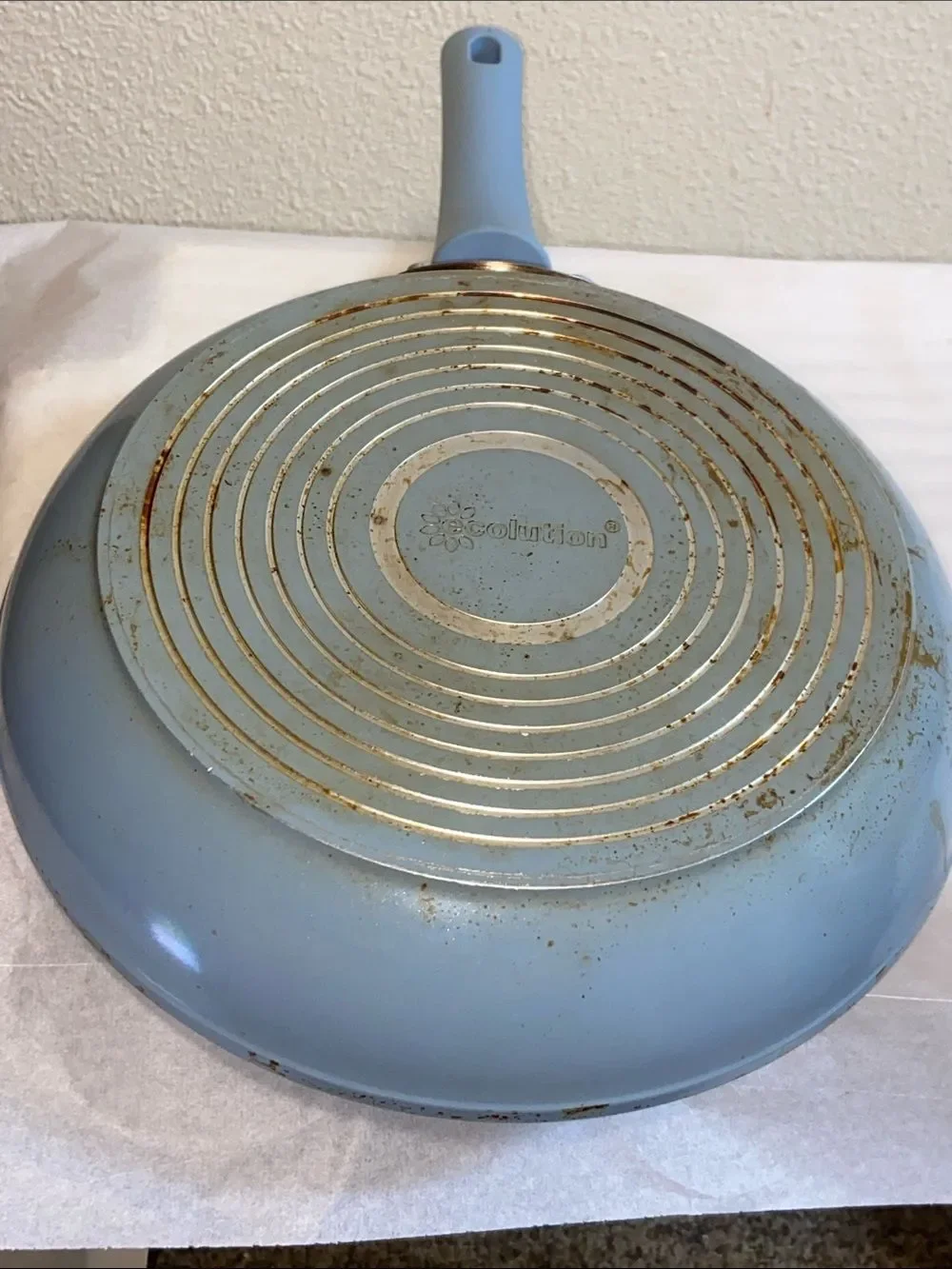 Revolution fry pan