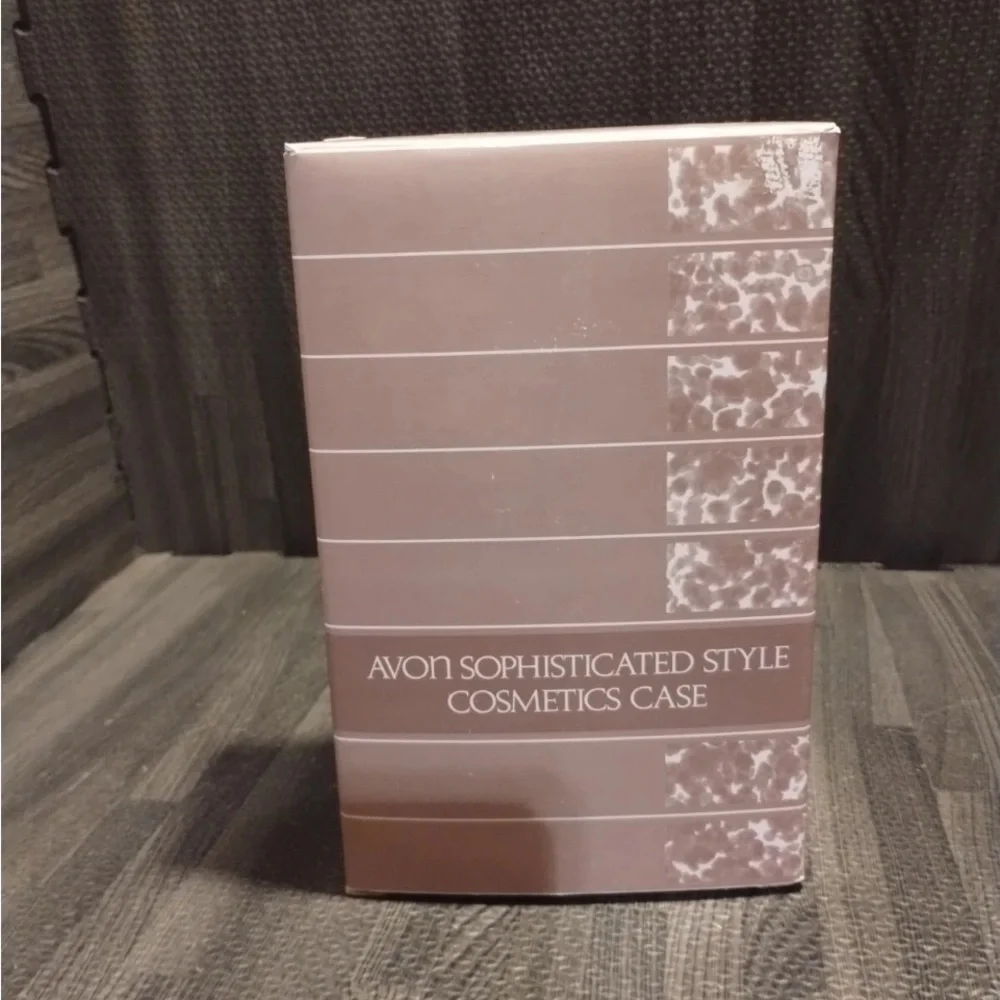 Avon clean striped