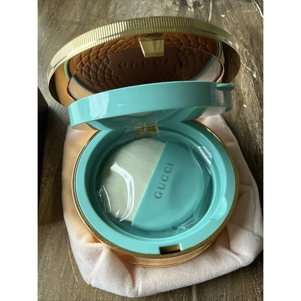 Gucci luxury poudre