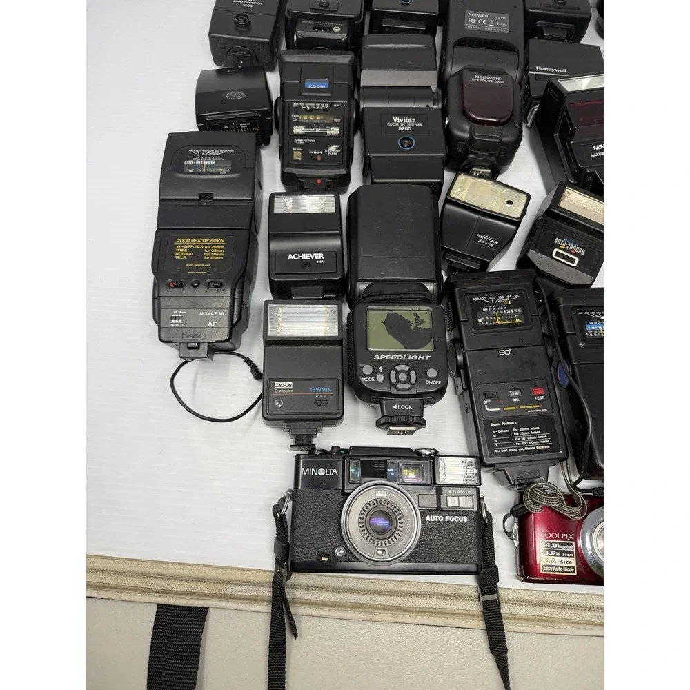 HUGE Camera Flash, Lens, And Body Lot. 21 Flashes, 3 Cameras, 8 Lens FOR PARTS