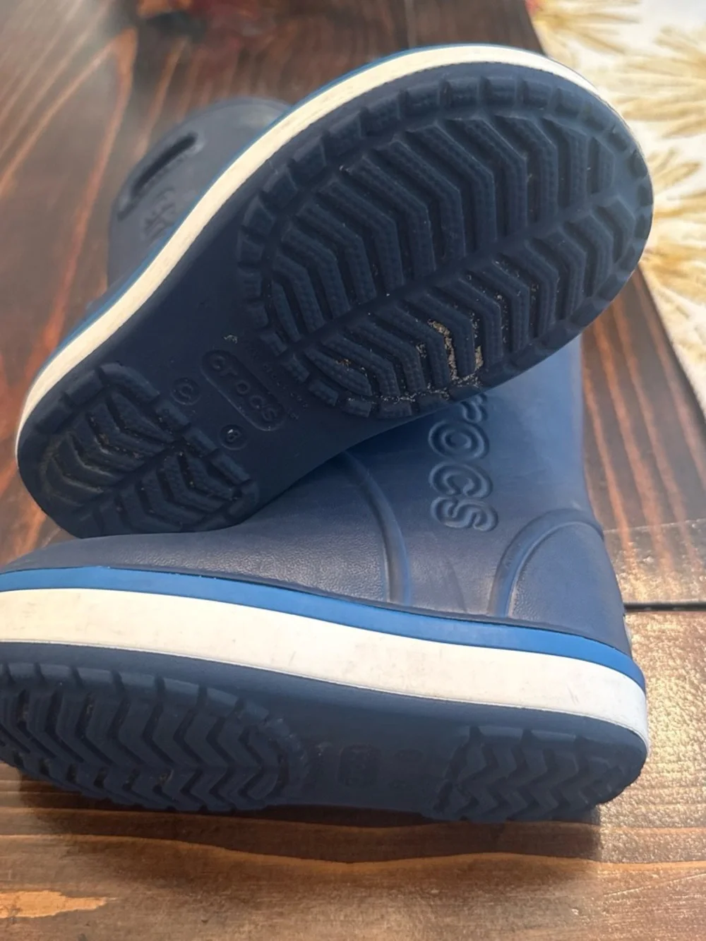 CROCS durable waterproof