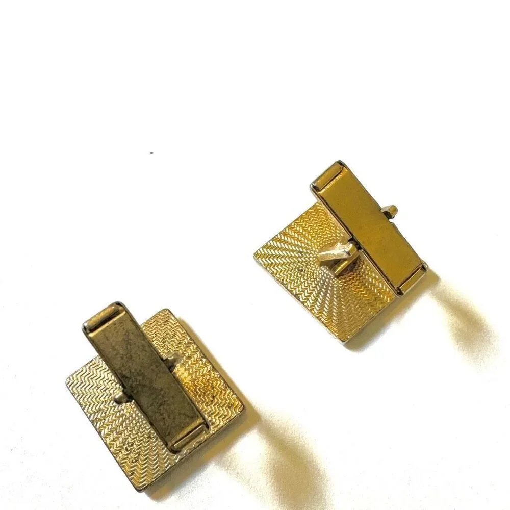 Gold tone vintage cufflinks gold tone