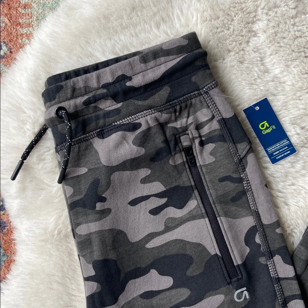 GAP fit boys