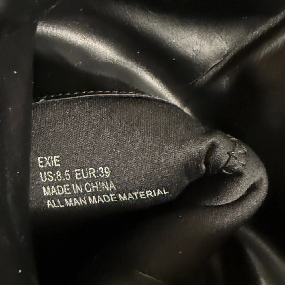 Luxe nwb black