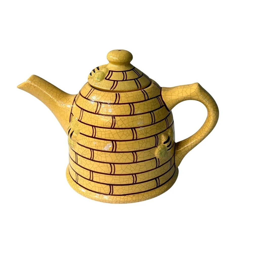 The Unbranded Brand ceramic teapot