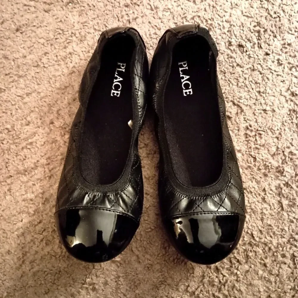 Children's Place Girls Black Ballet Flats Size 2y PRE-OWNED, WORN ONCE