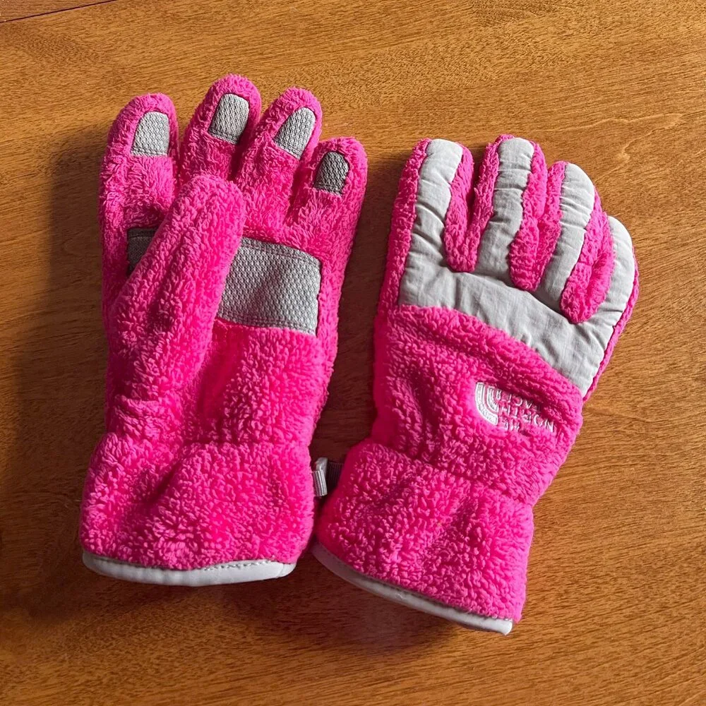 The North Face magenta fleece gloves M 8