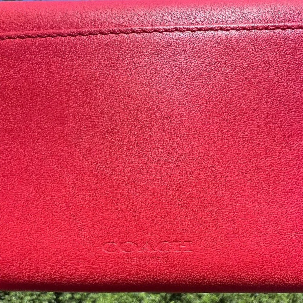 Coach color red