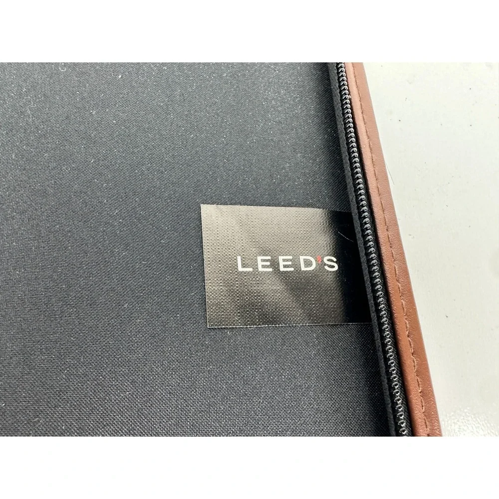 Leeds brand color