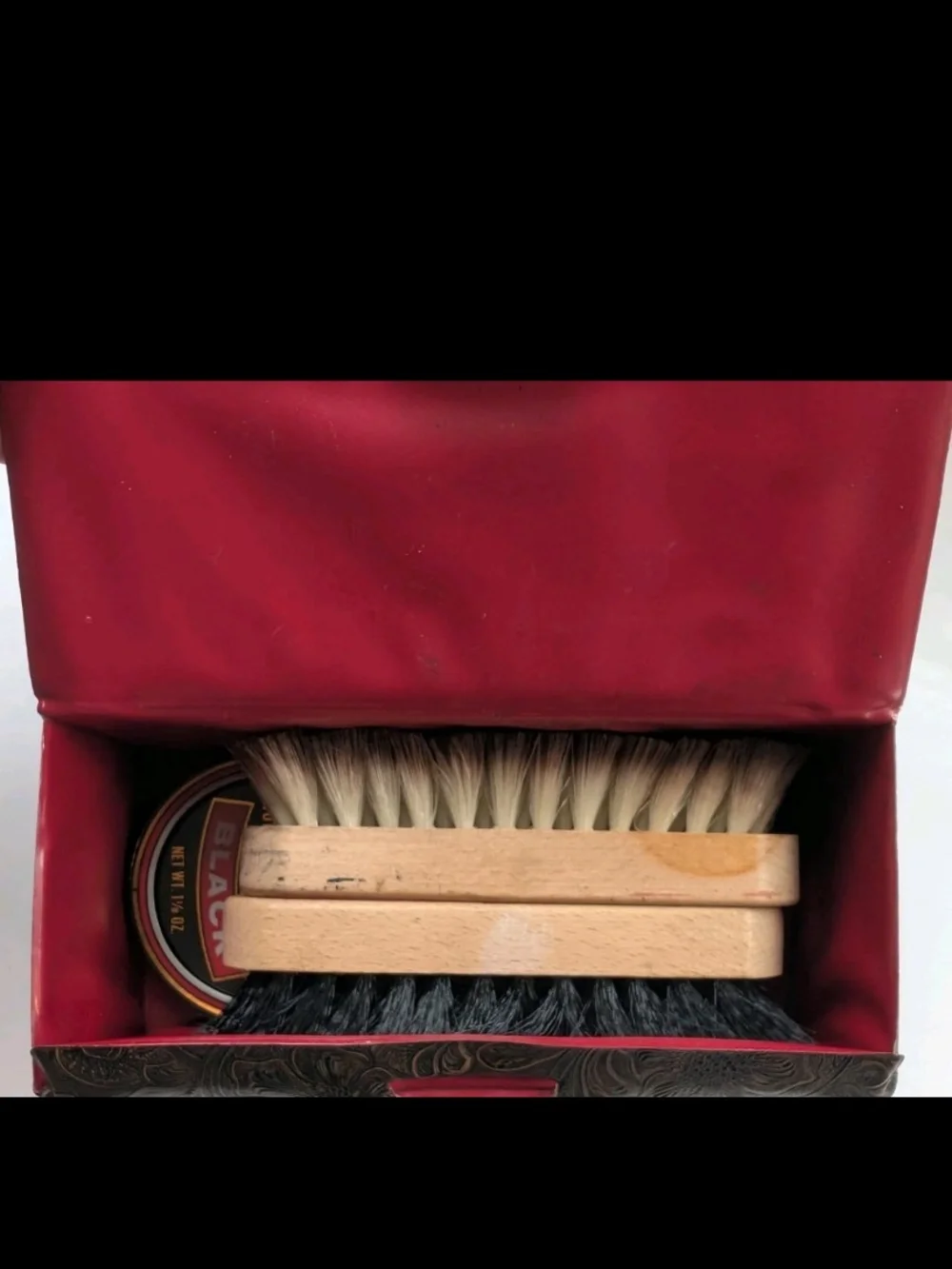 Vintage Kiwi Travel Shoe Shine Compact Kit Faux Tooled Leather Case Two Brushes