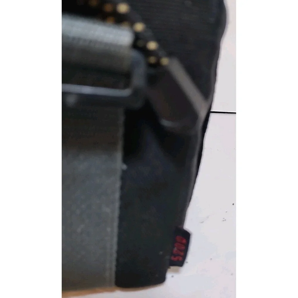 Tamrac 5200 camera
