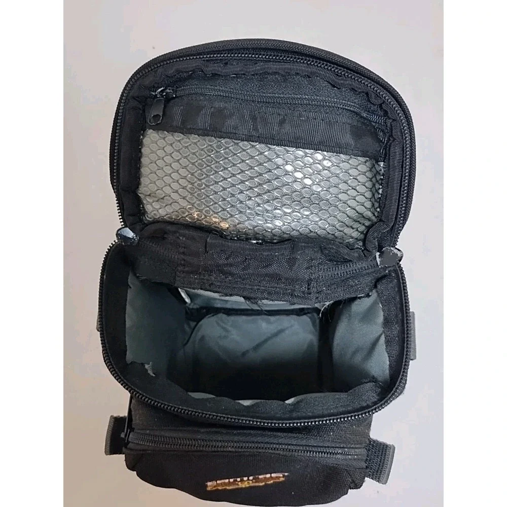 Tamrac 5200 camera