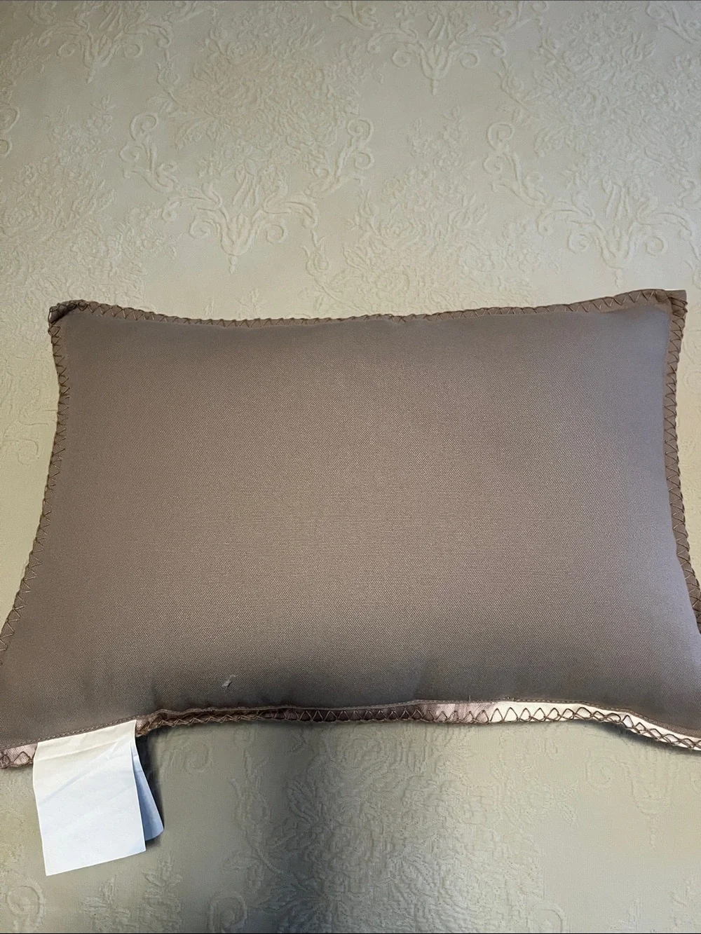N/A decorative pillow