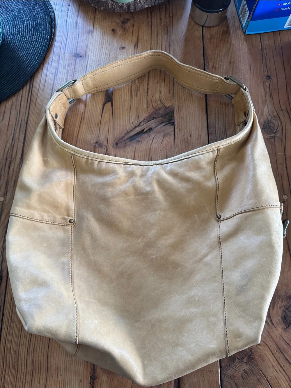 Banana Republic roomy hobo