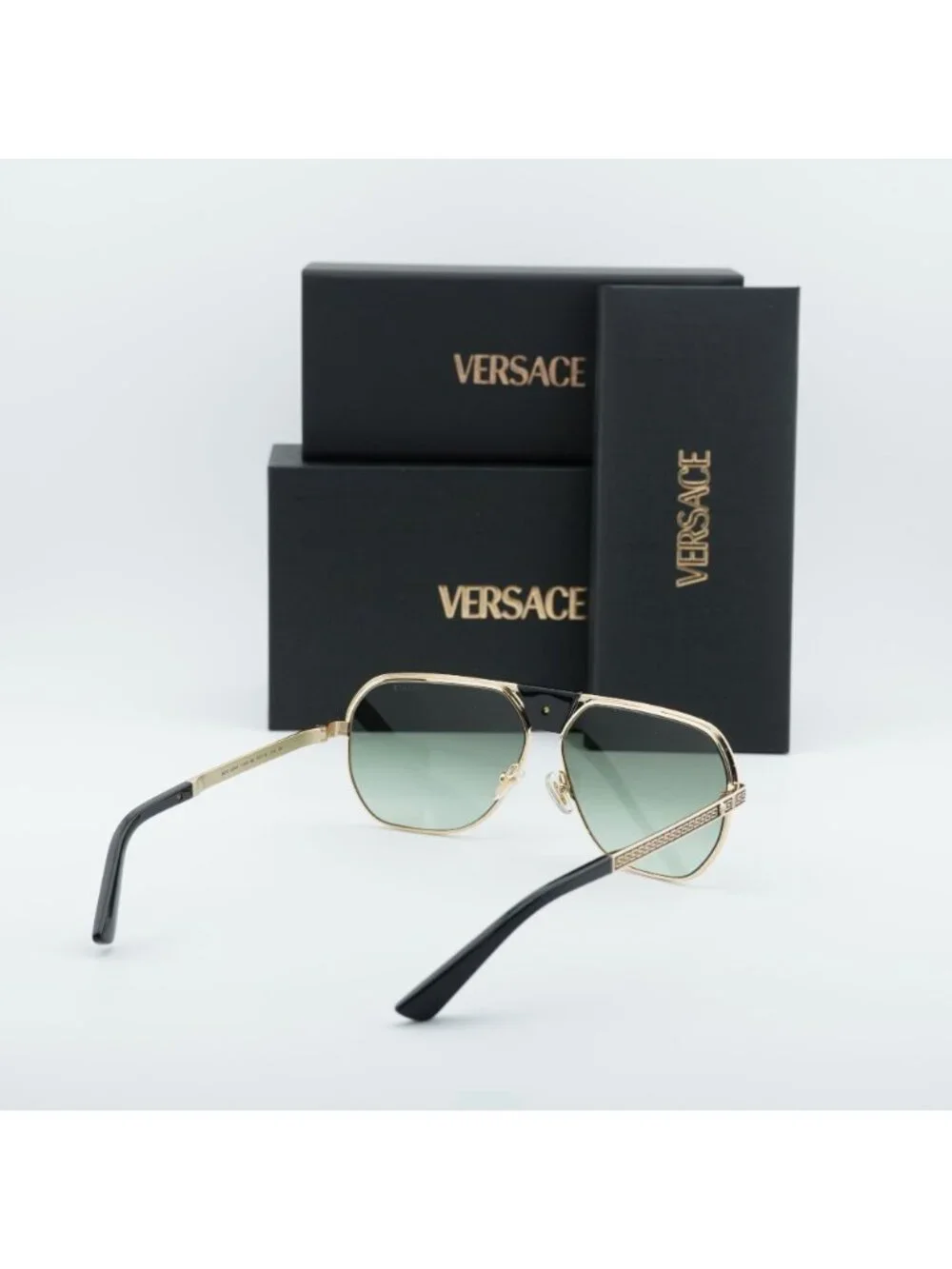 Versace model ve2294