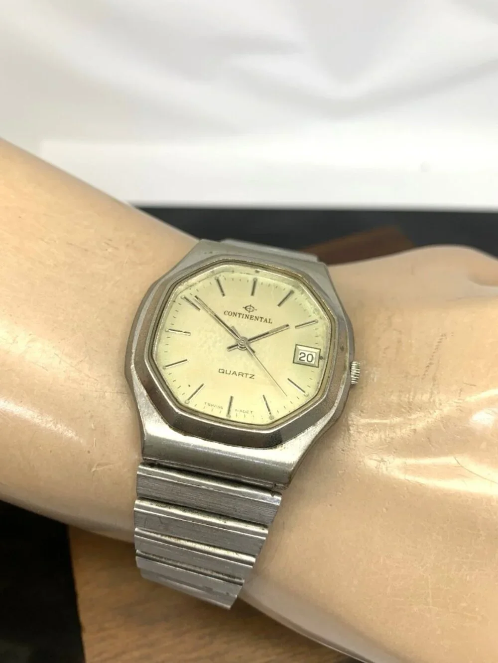 Continental men 1604