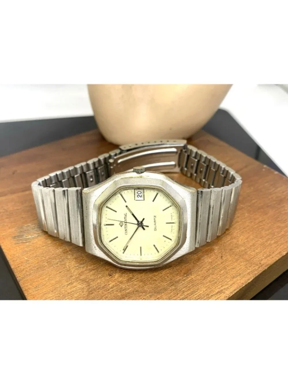 Continental men 1604