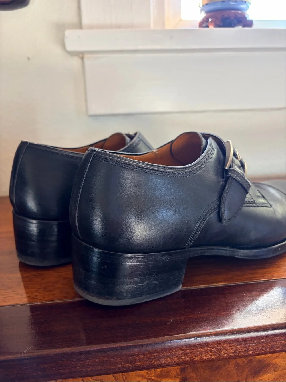 Magnanni polished black