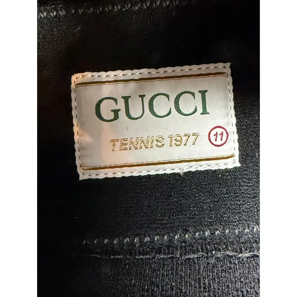 Gucci size 11g