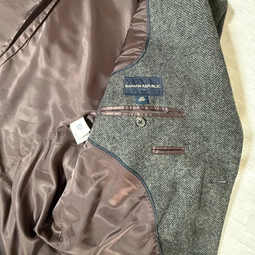 Banana Republic elevate your