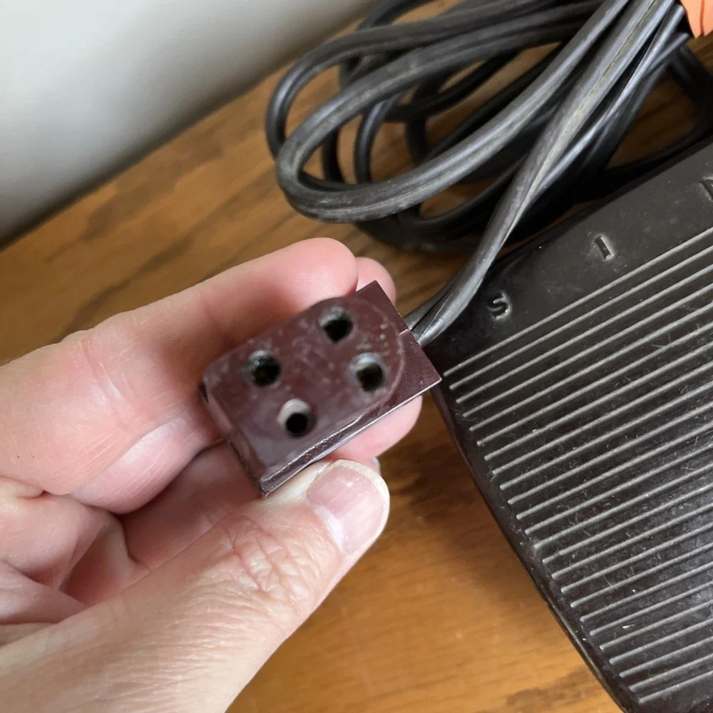 Singer cr301 sewing