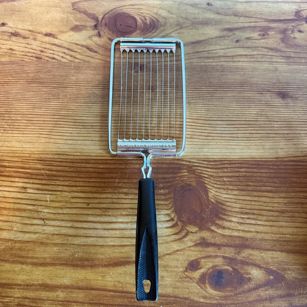 Ekco Products USA Tomato Egg Slicer Vintage Kitchen Gadget‎