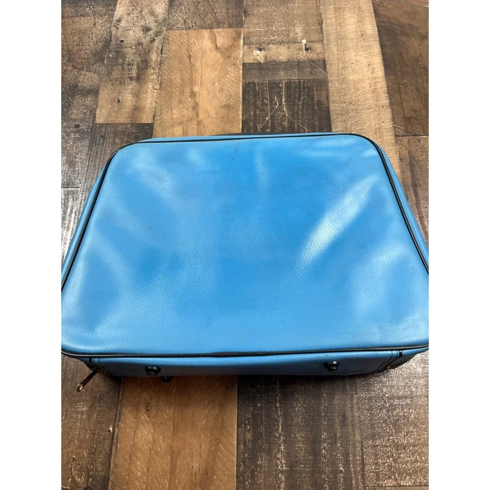 Vintage 70s Blue Yellow Bunny‎ Nesting Suitcase Set Retro Mod Travel Bags 2pc