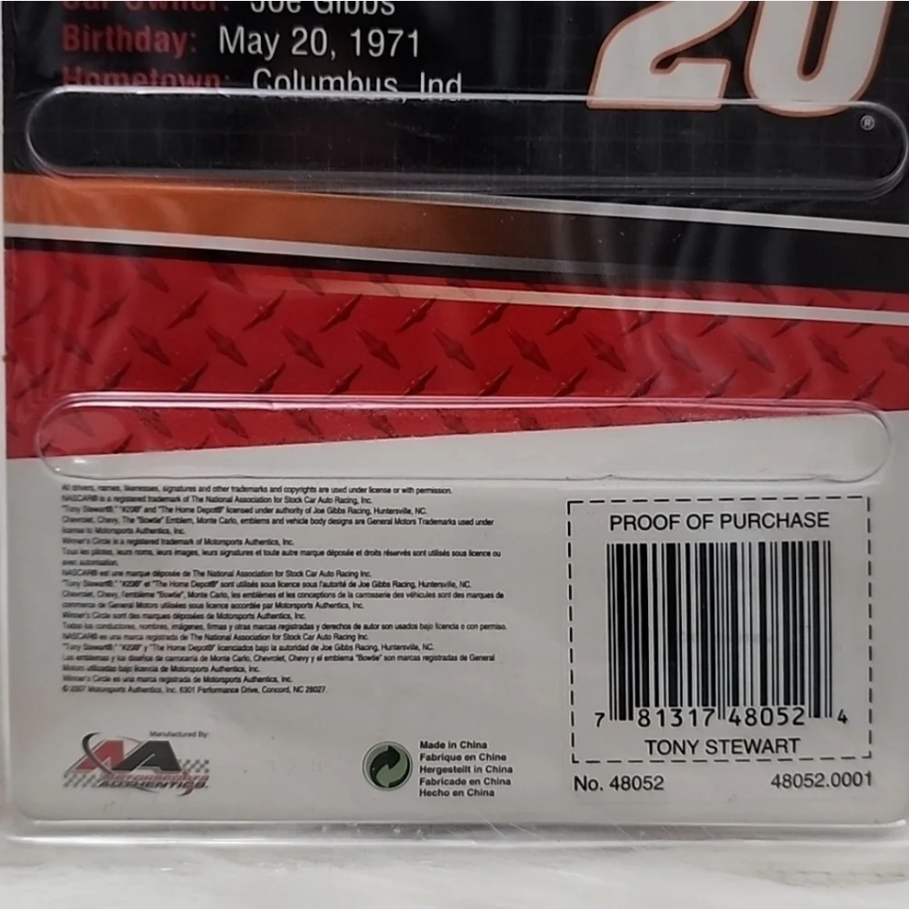 Tony Stewart with Helmet #20 1:64 Scale Stock Car 2007 The Home Depot