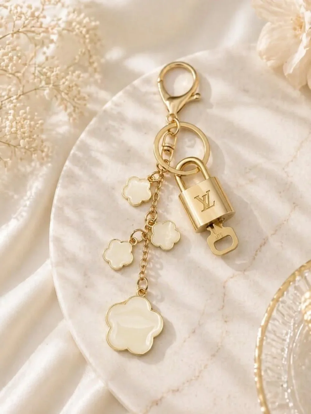 Louis Vuitton Authentic Gold Lock 🔒 Unbranded Flower Keychain Charm for Bags