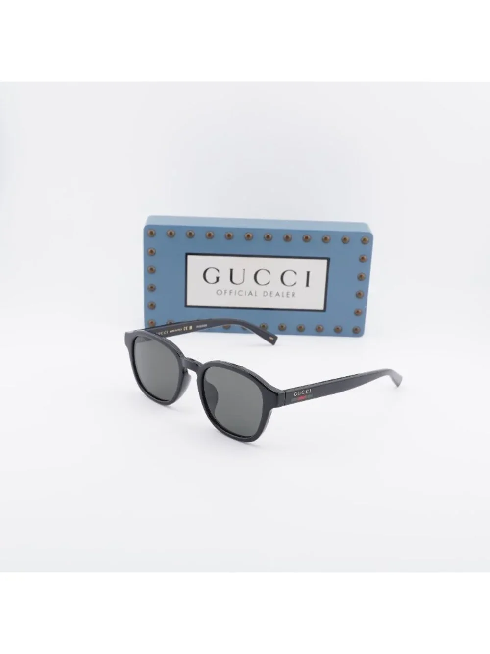 Gucci model gg2109sk
