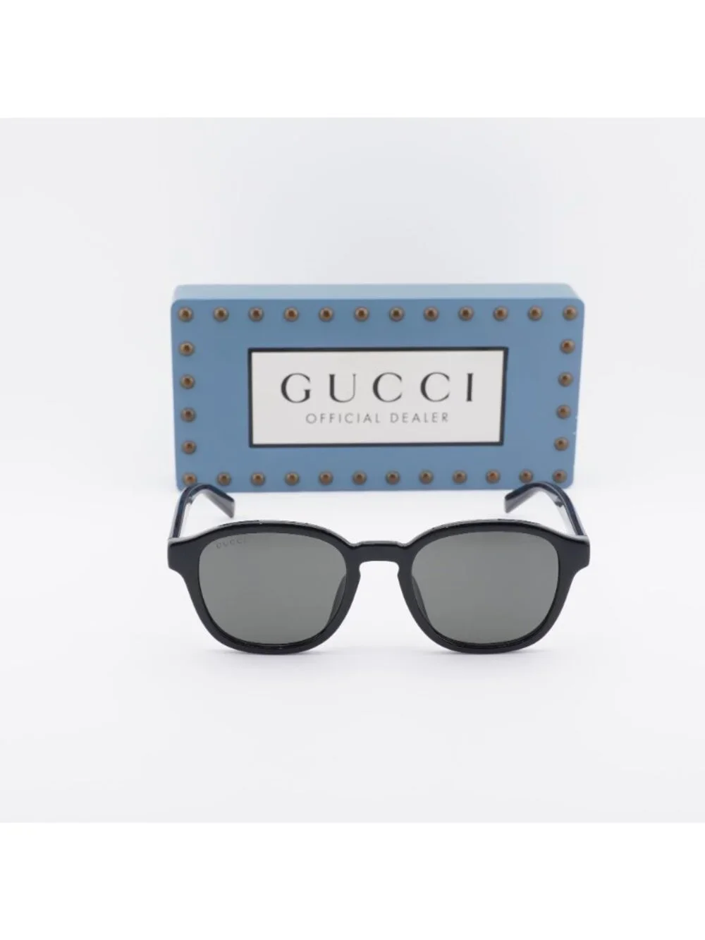 Gucci model gg2109sk