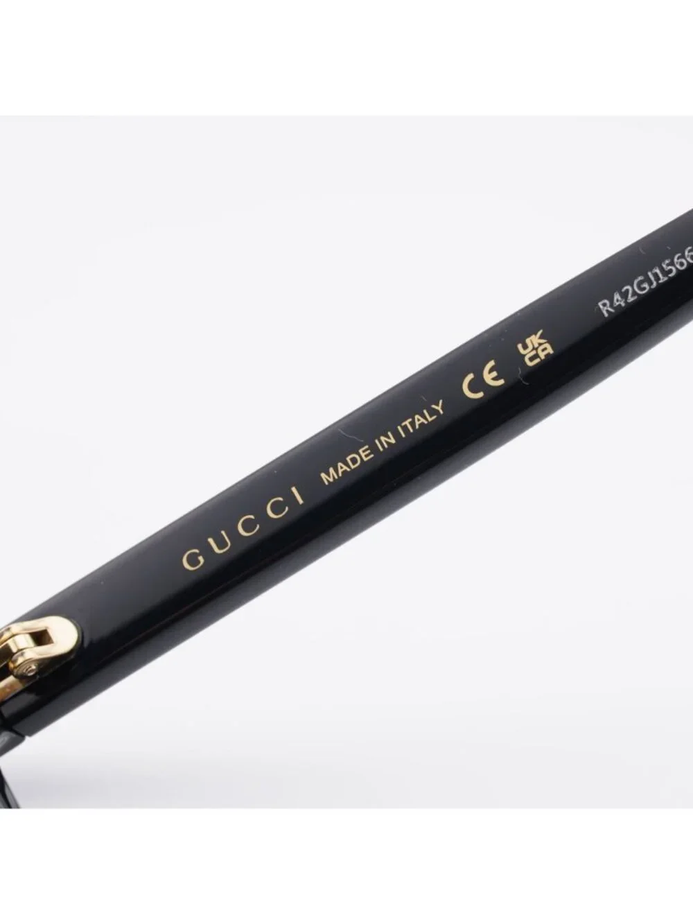 Gucci model gg2109sk