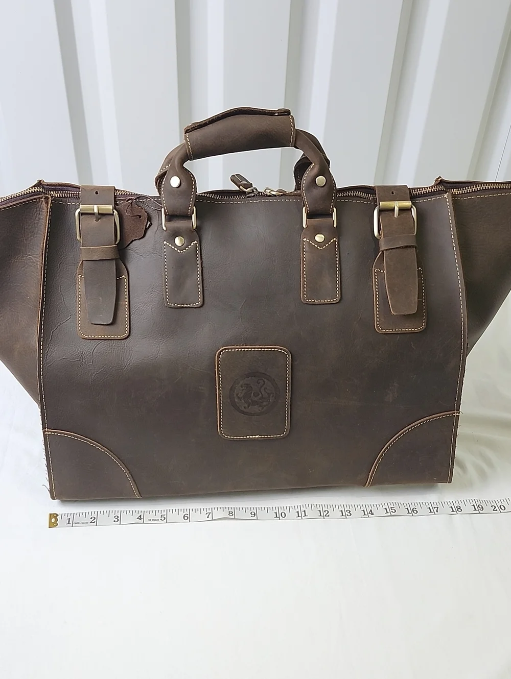 Unknown unbranded men
