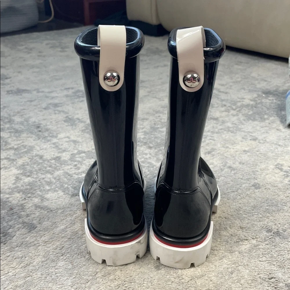Christian Louboutin bring some