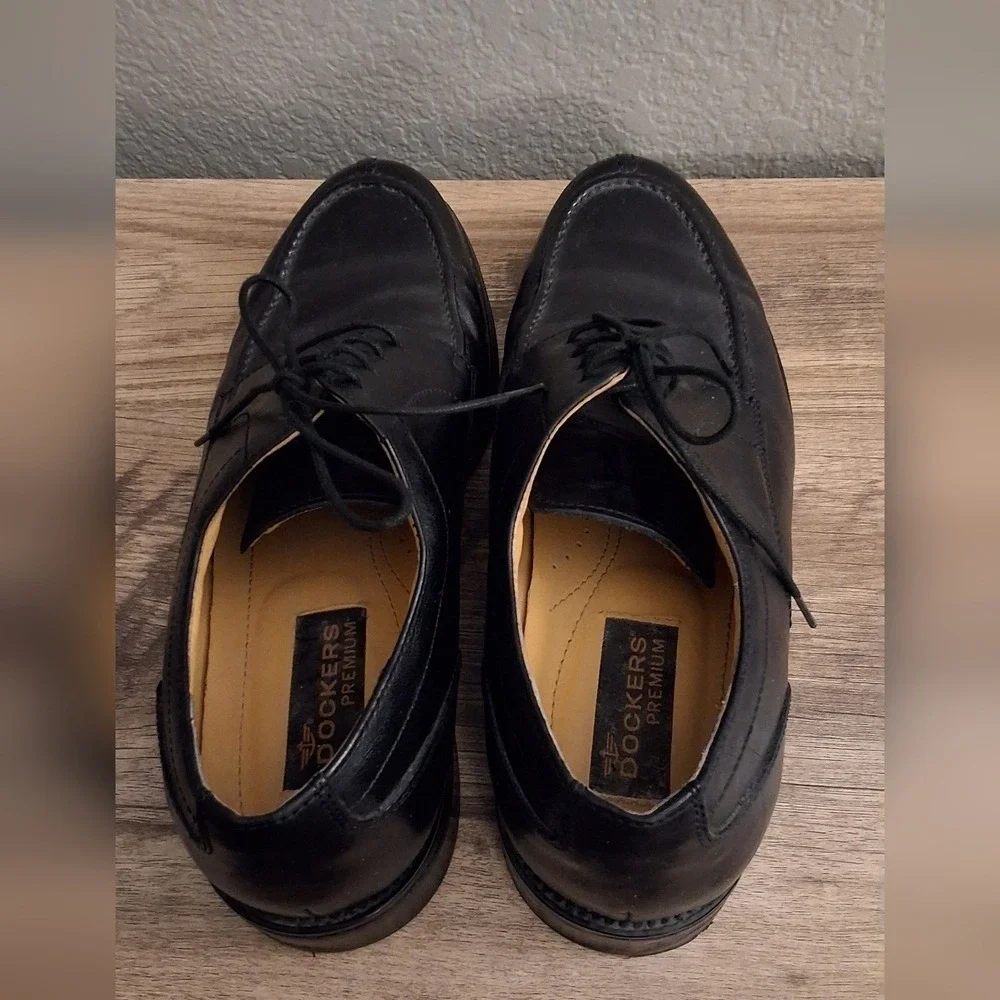 Dockers premium leather