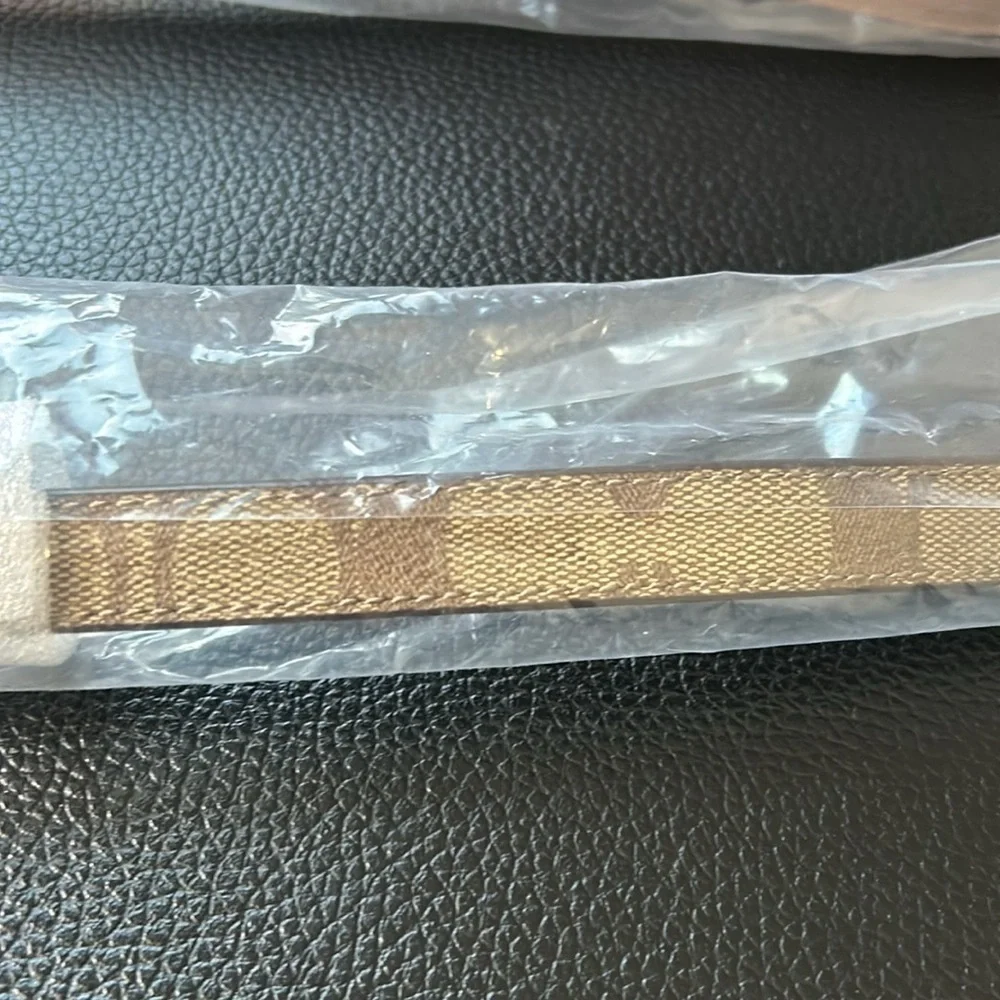 Coach signature coated